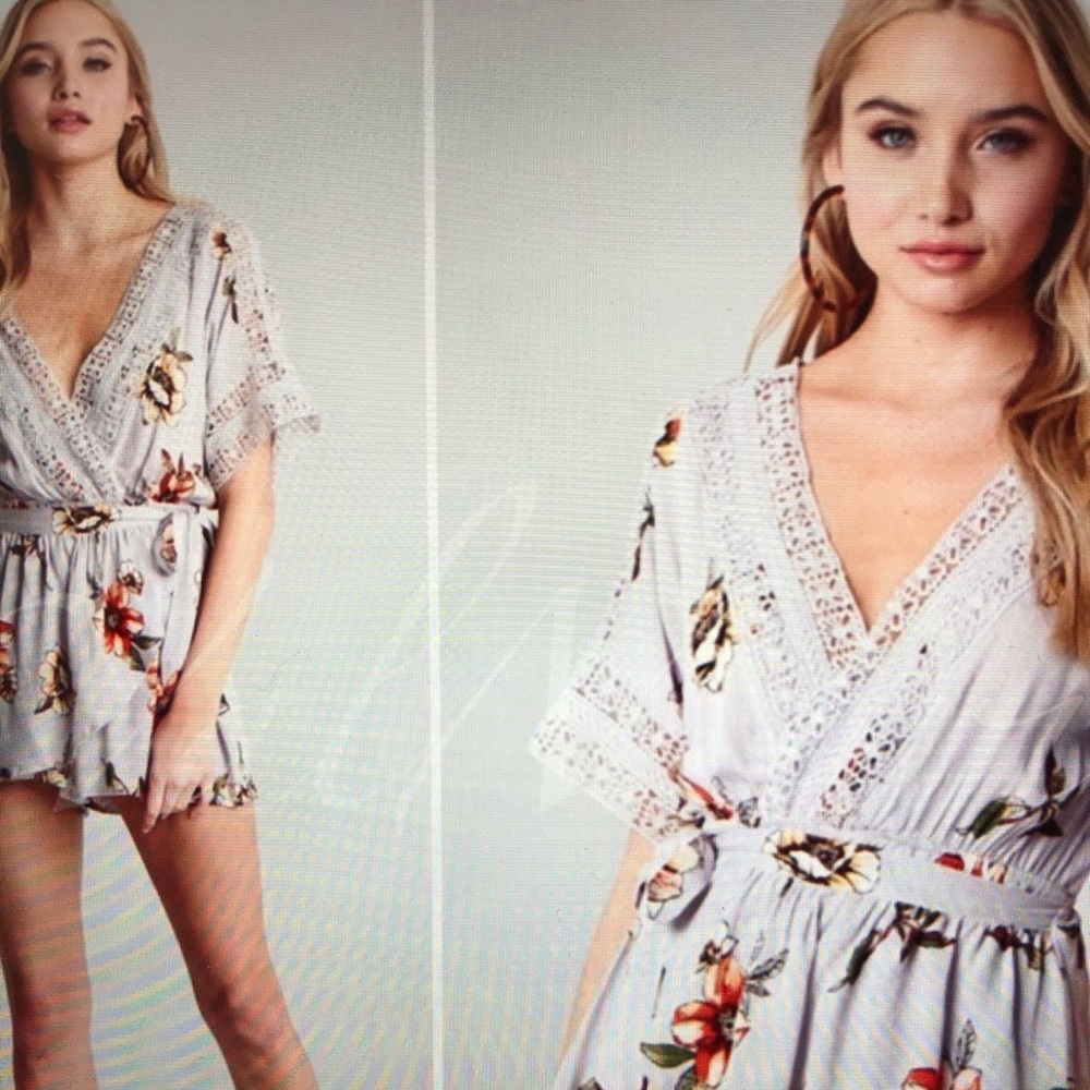 NWT Blue Blush SZ S Lilac Floral Romper!